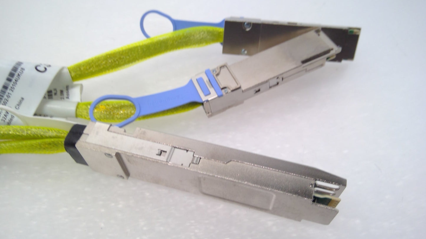 Amphenol 400G OSFP to 2x 200G 2XQSFP56 DAC Cable 2M 32AWG NJPRGK-G602-01