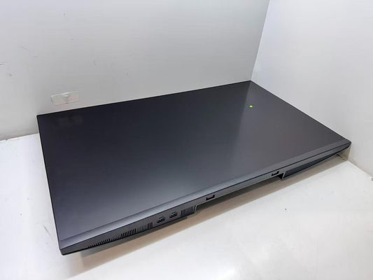 Dell P3223QE  31.5" 4K UHD Monitor, HDMI DisplayPort, No Stand *READ**