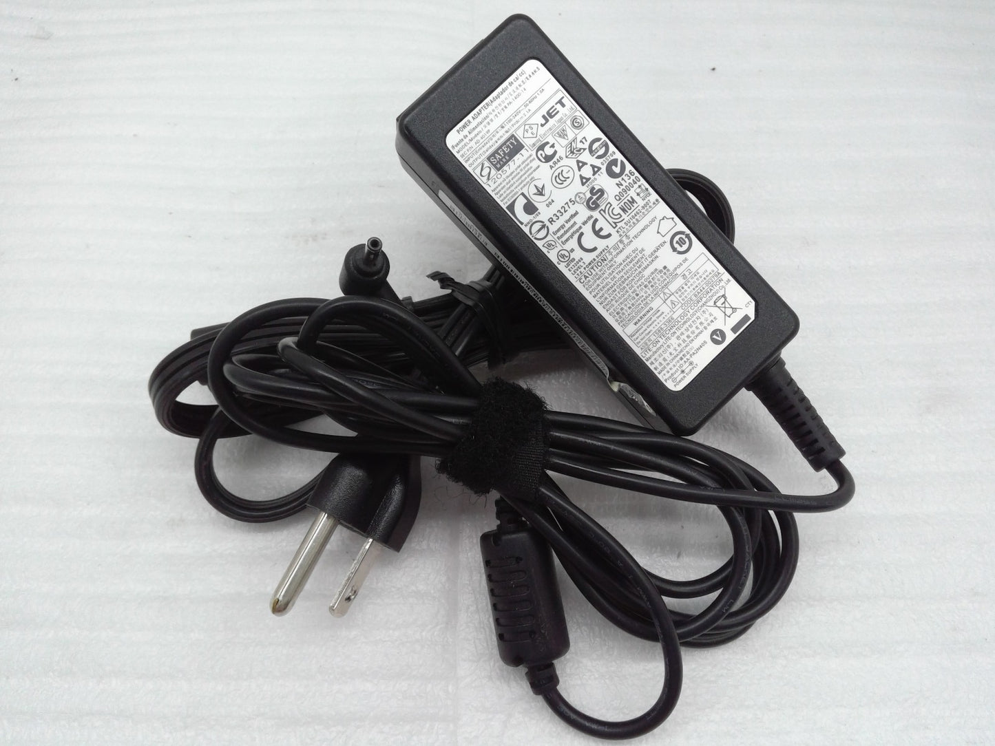 OEM Lite-on 19V 2.1A AD-4019P AC Adapter For Samsung Notebook 9 NP900X5J-K01US