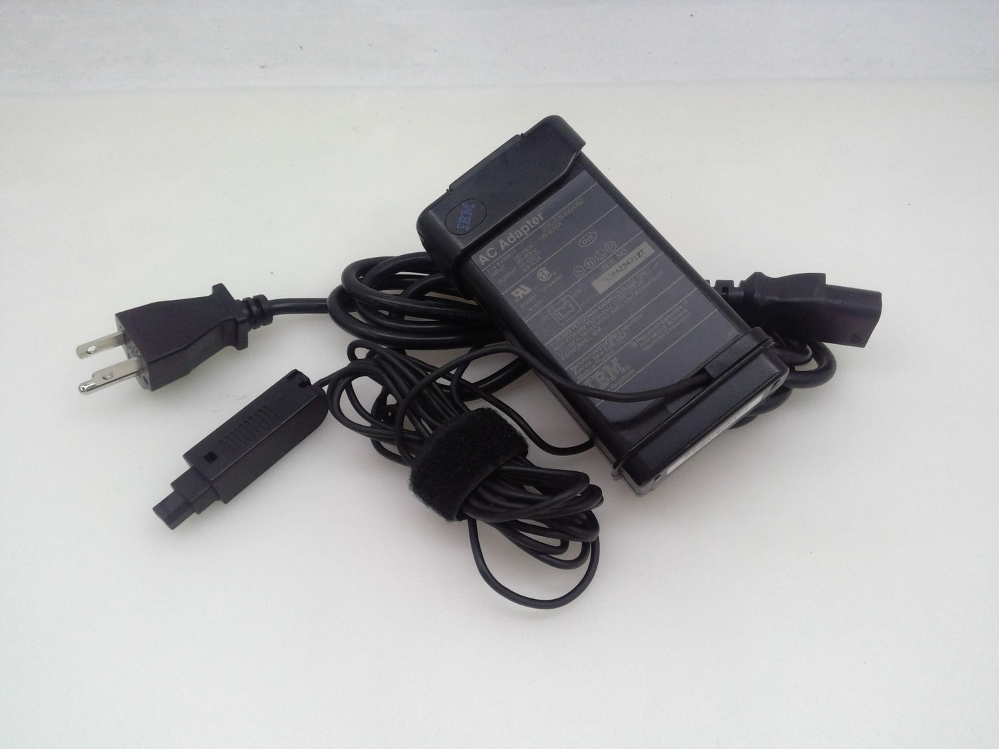 IBM Thinkpad PC Computer AC Adapter 85G6670 4 Pin 16-10V 2.2-3.2A 85G4952 VTG