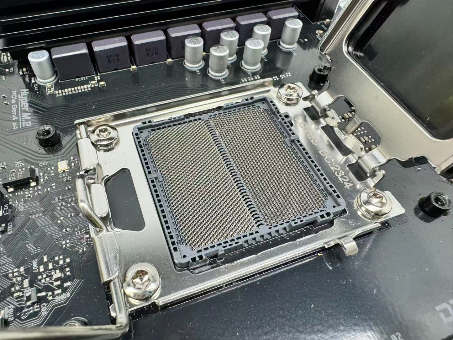 ASRock A620M-C Micro ATX Motherboard DDR5, Missing WIFI Module **Read**