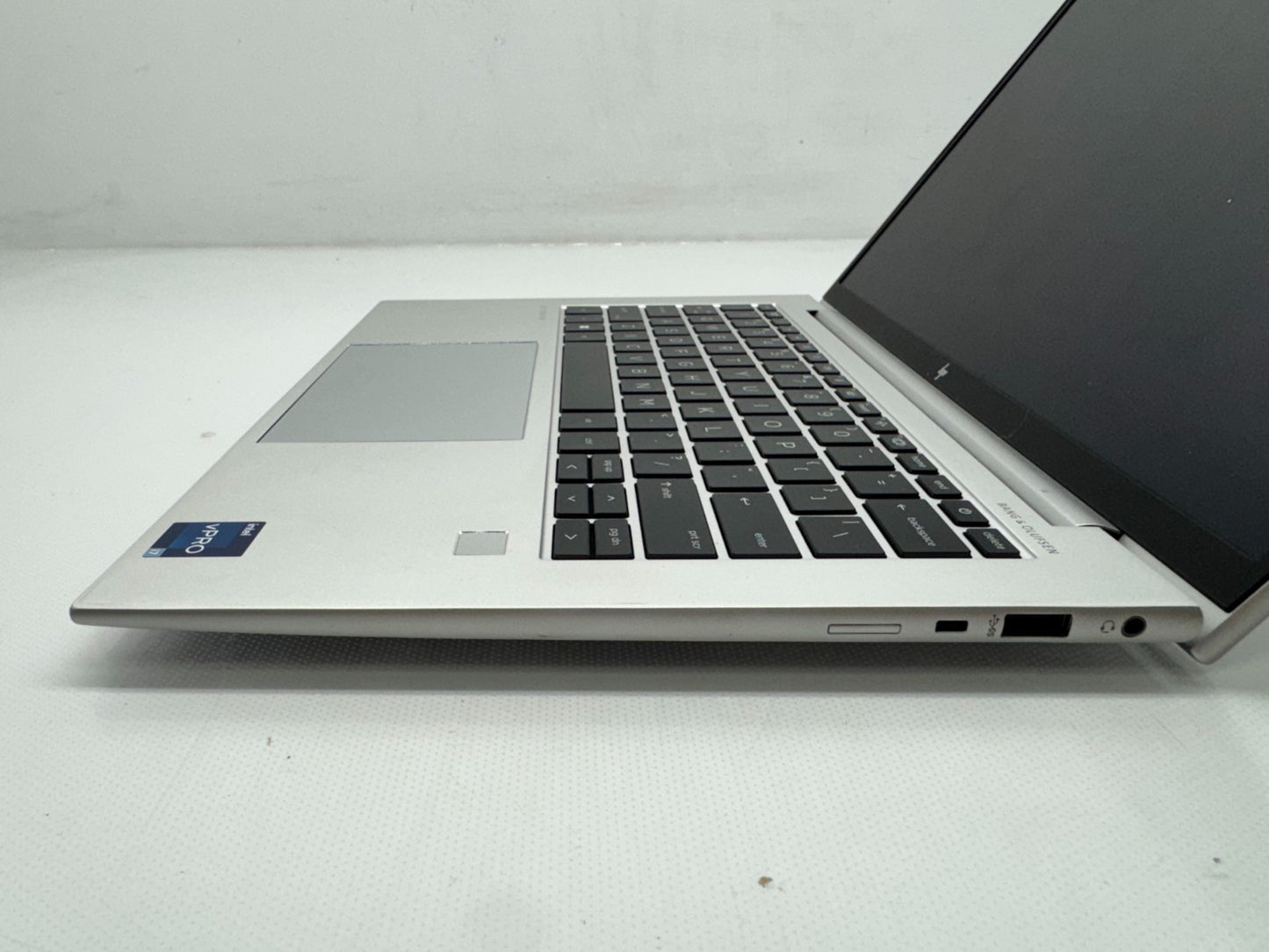 HP EliteBook 840 G10 14" Touch i7-1370P@1.9GHz 16GB RAM 256GB SSD Win 11 W/AC