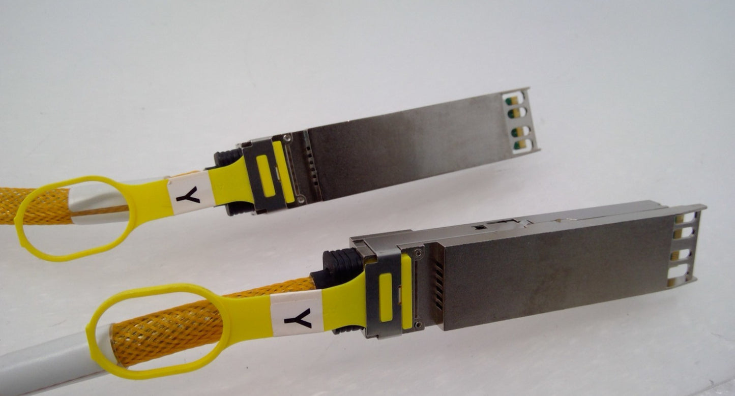 Amphenol 400G OSFP DAC Cable 1.727m 30AWG  NJPPER-G511-03 1155862-03