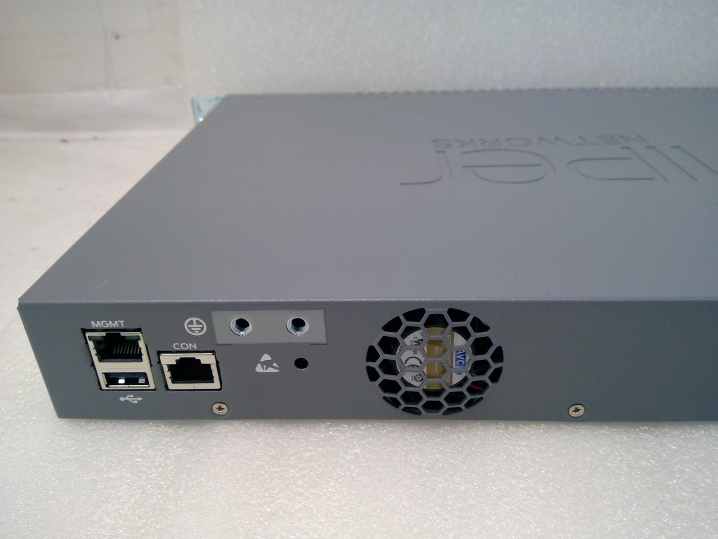 Juniper Networks EX2300-48T Ethernet Switch 48 x 1Gb RJ-45 +4x 1/10Gb SFP+ Ports