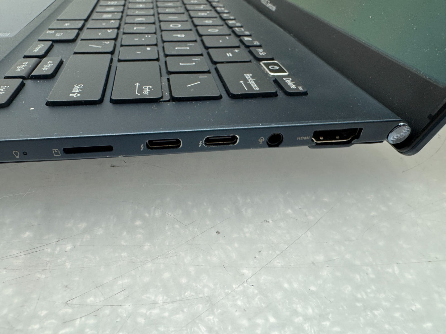 ASUS ZenBook Q409Z 14" Intel i5-124@1.7GHz 8GB RAM 512GB SSD Win 11 No Battery
