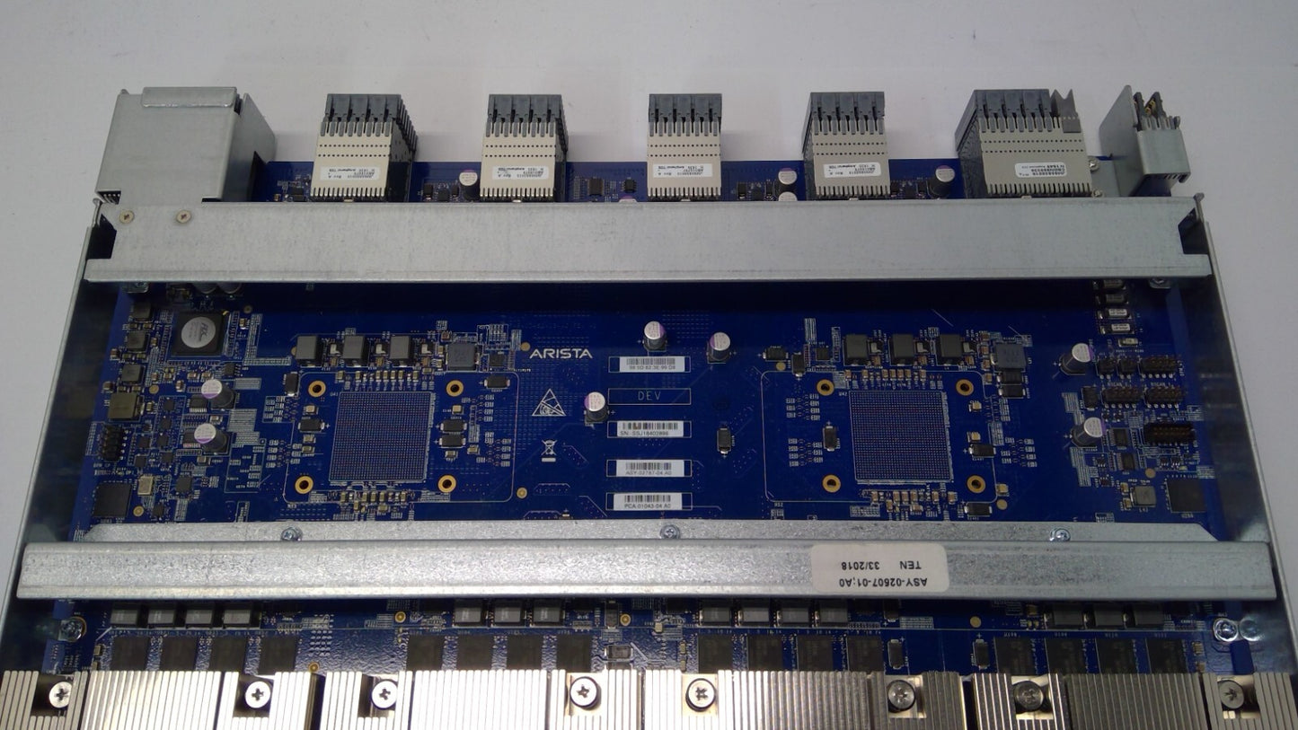 Arista  DCS-7500R2M-36CQ-LC  7500R2 Series 36 Port 100GbE QSFP100 with MACsec