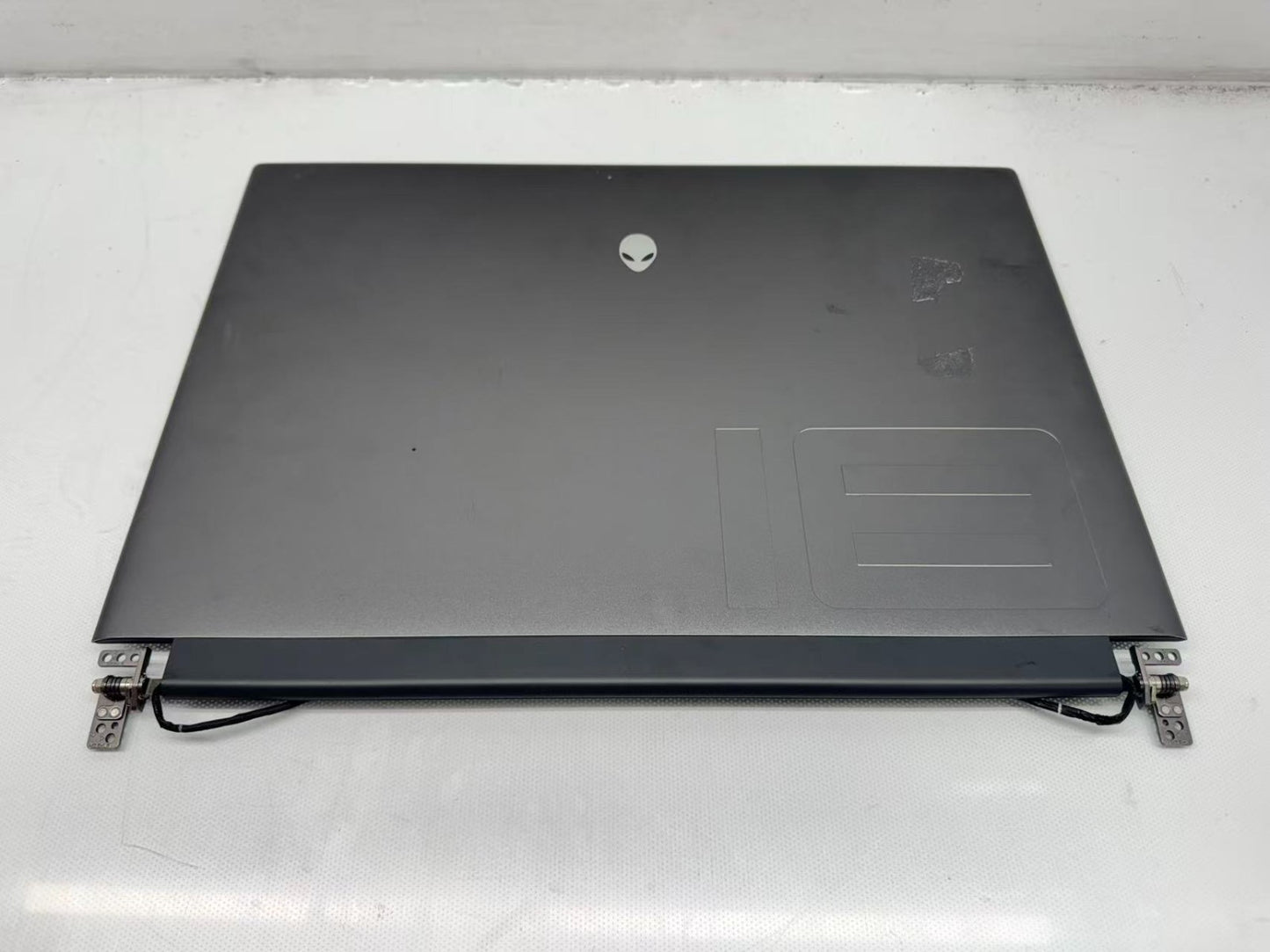 Dell Alienware M18 R2 18" LCD Screen Complete Assembly 1920 x 1200 Gray
