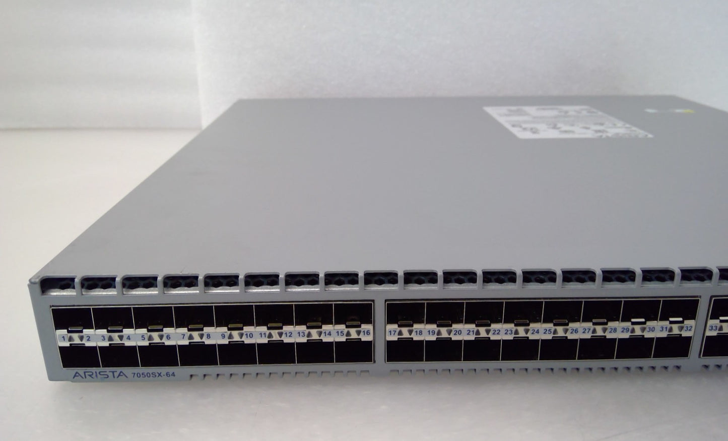 Arista DCS-7050SX-64-F Switch Front-To-Rear Airflow 48-Port 10G SFP+ 4x 40G QSFP