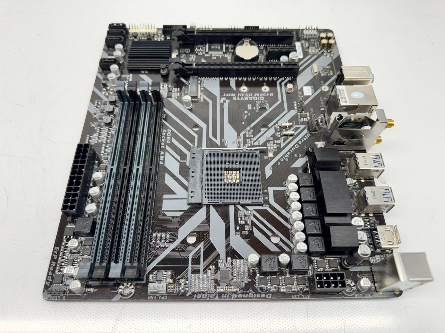 GIGABYTE B450M DS3H WiFI AMD AM4 Motherboard mATX