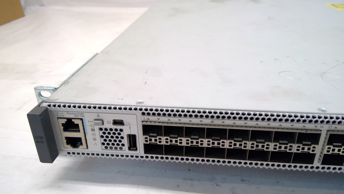 Cisco Catalyst 9500 40X10G C9500-48X-A Ethernet Switch w/ 1x C9500-NM-8X Module