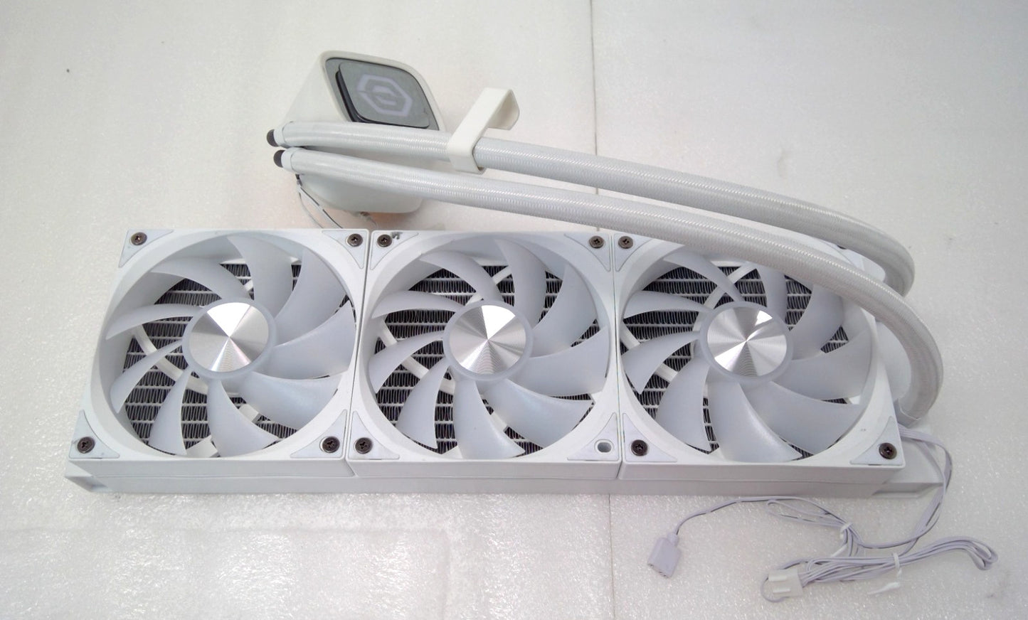 DeepCool LS720 360 mm Liquid CPU Cooler Cyberpower PC White