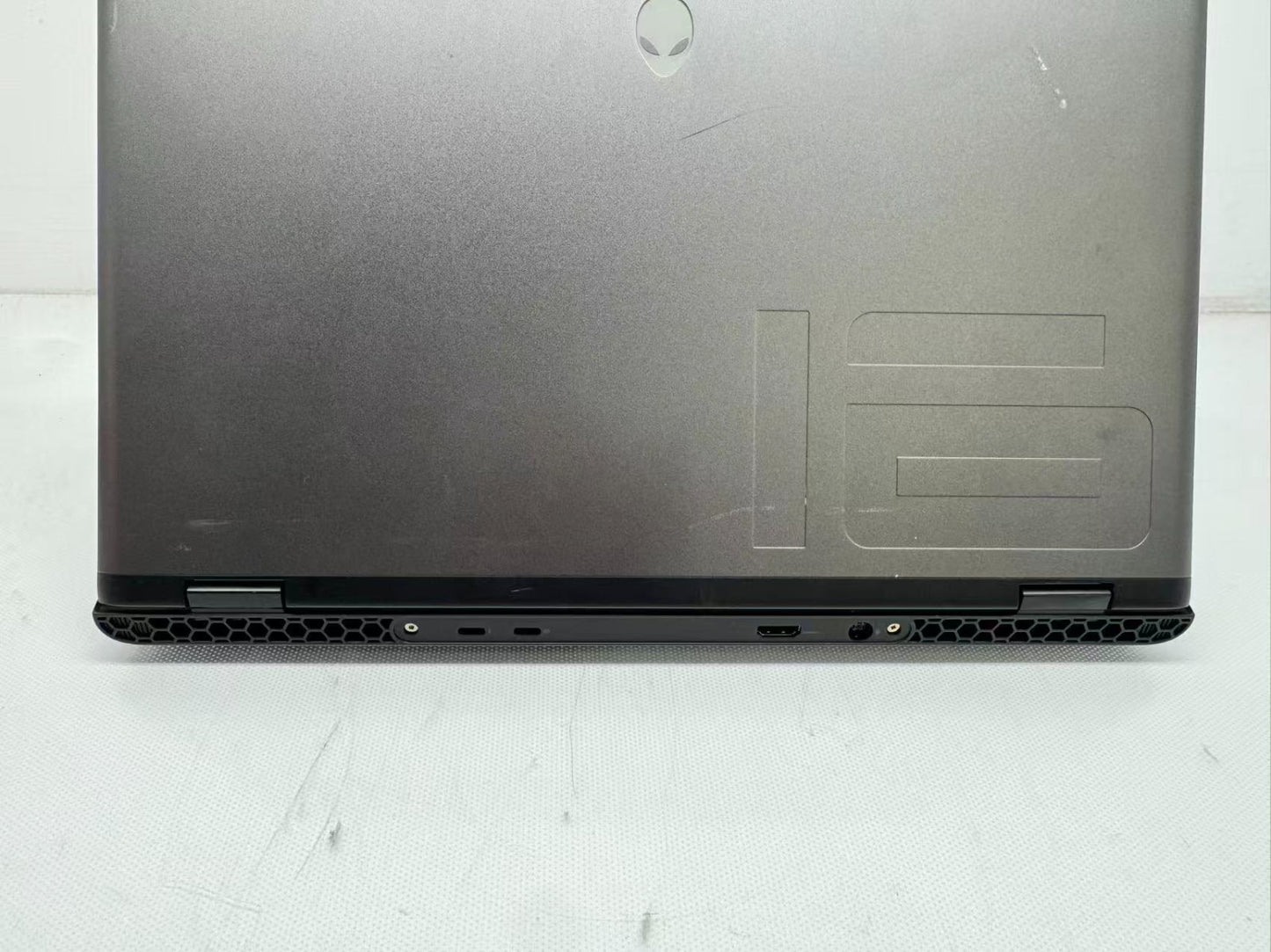 Alienware M16 R2 Intel Ultra 9 185H@2.3GHz 32GB 1TB RTX 4060 W/AC No BATT *READ*