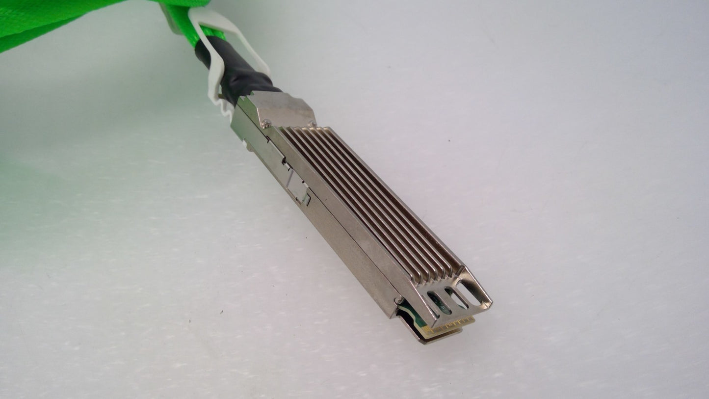 Amphenol NDVRY3-G610 400G  OSFP to 2x200G QSFP56 Breakout DAC Cable 3.5M 28AWG