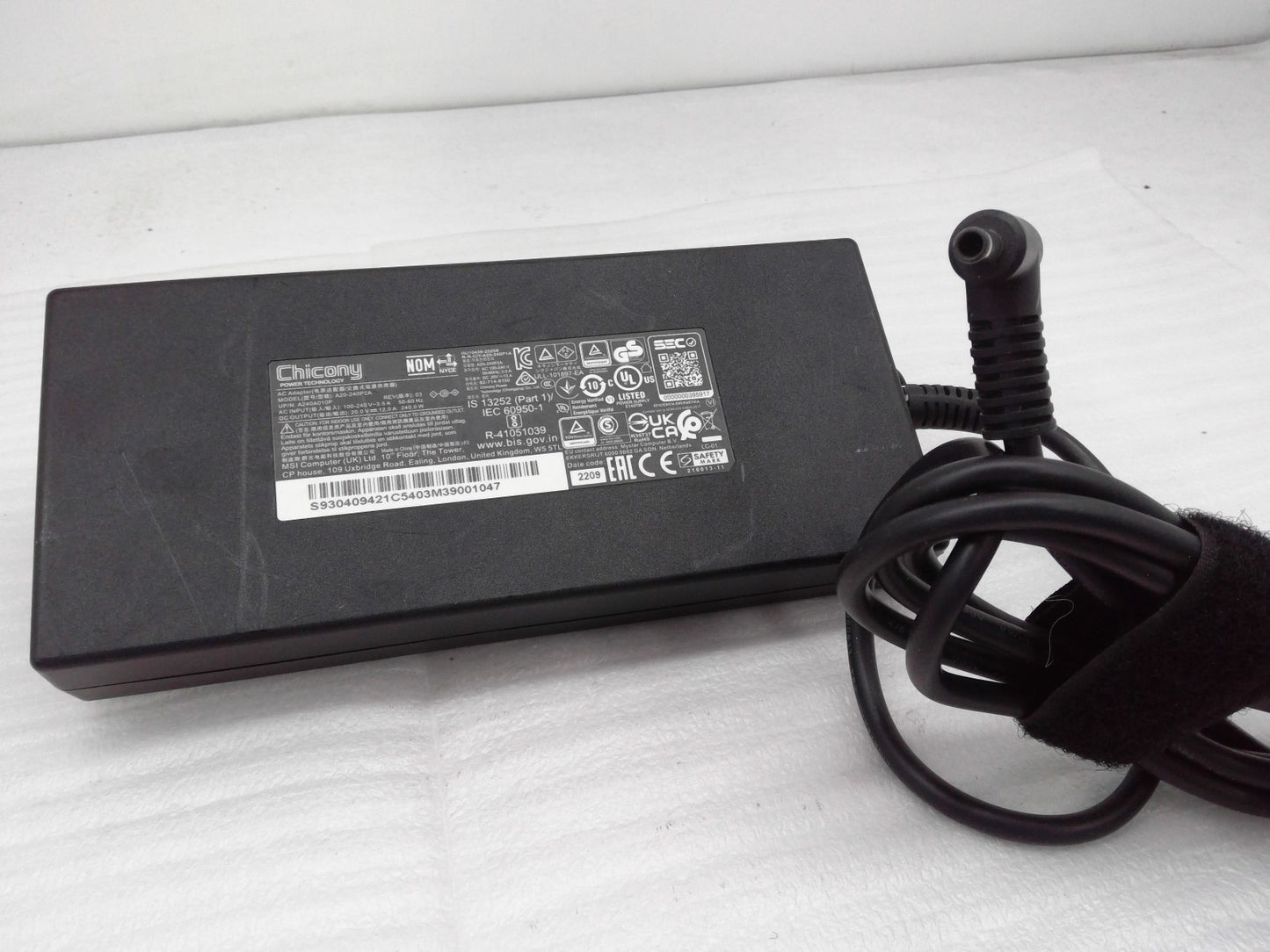 OEM Chicony 20V 12A for MSI Katana GF66 12UE-077 A20-240P2A 4.5x3.0 240W adapter