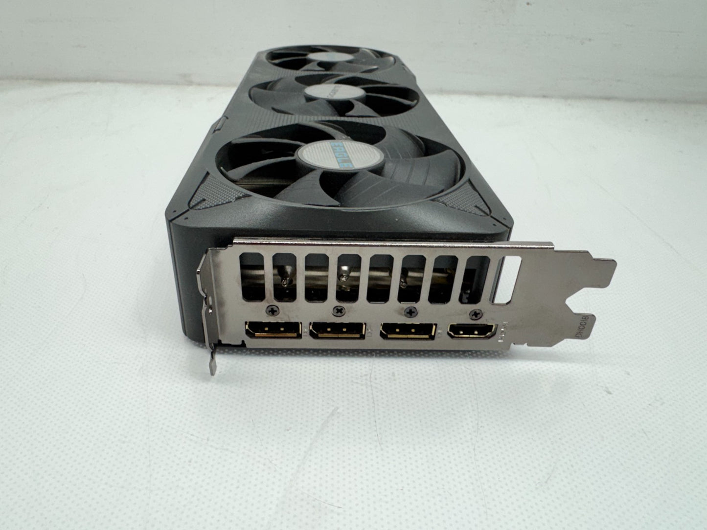 GIGABYTE GeForce RTX 5070 EAGLE OC SFF 12G GDDR7 GV-N5070EAGLE