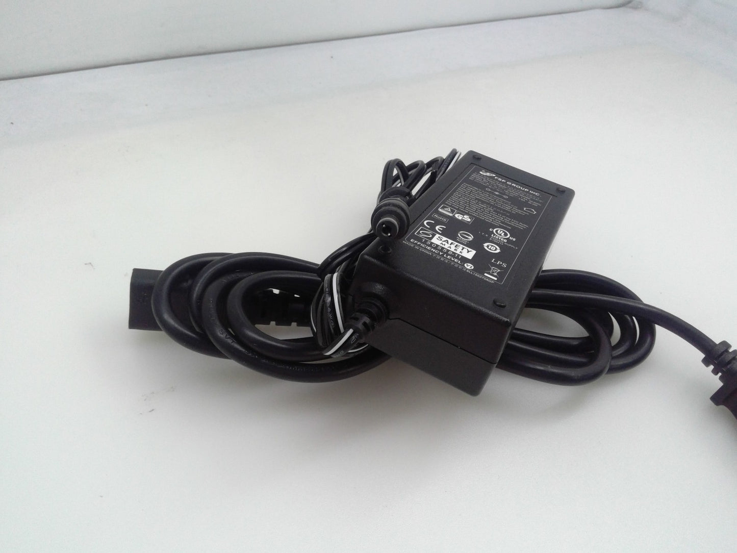 Genuine FSP FSP036-RHAN2 Switching Power AC/DC Adapter 12V 3A 36W 5.5*2.1mm