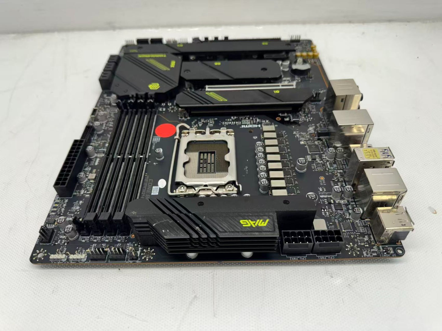 *For Parts* MSI MAG Z790 TOMAHAWK MAX WIFI Motherboard No WIFI