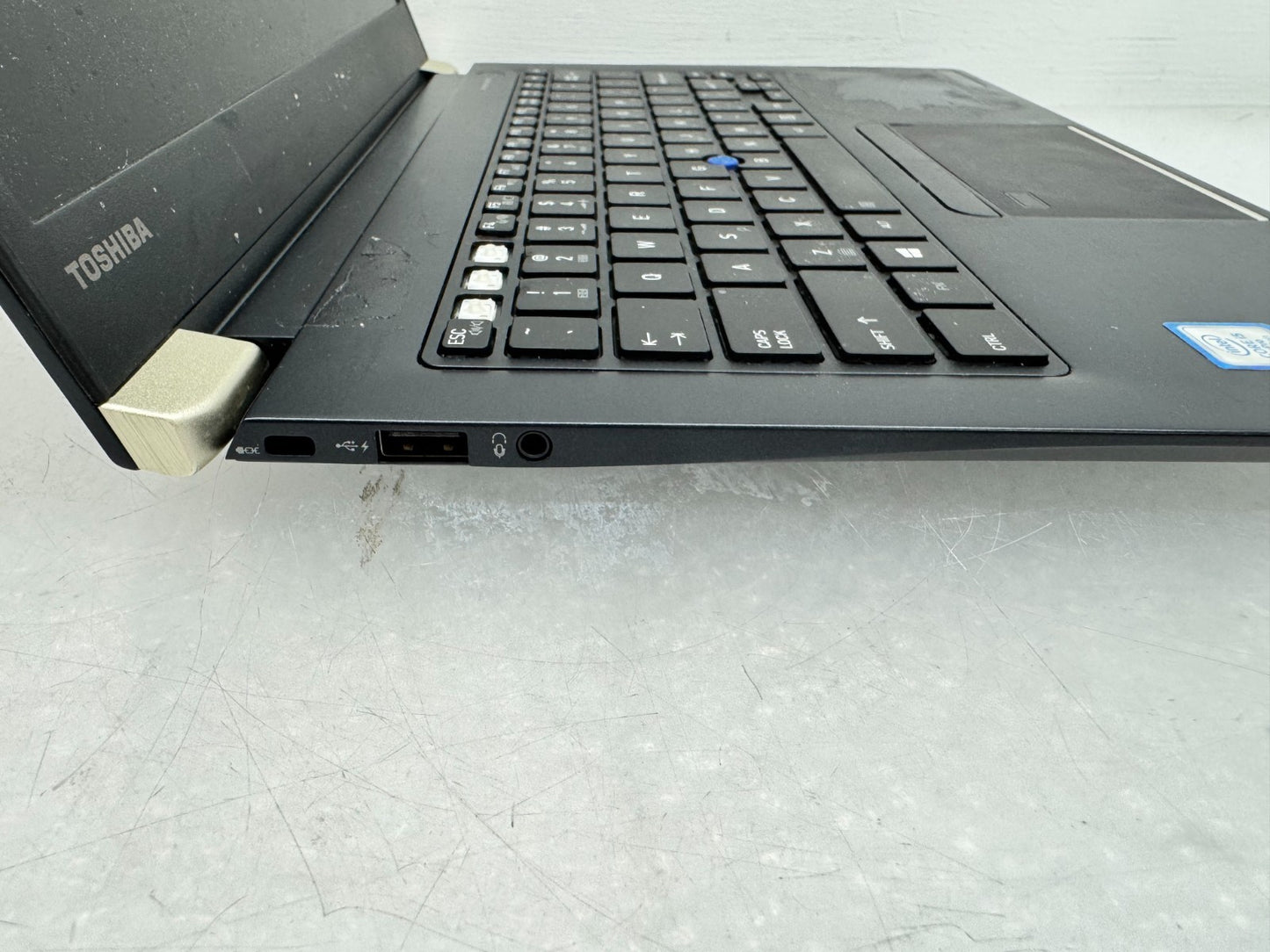 Toshiba Portege X30-E Intel i5-8350U@1.70Ghz 16GB RAM 256 SSD Laptop *Read*