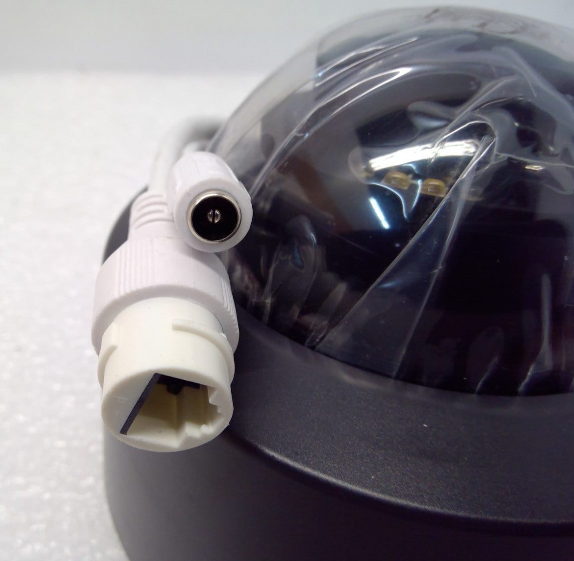 Alarm  ADC-VC847PF Camera IP Dome 2MP (1080p) 3.2-9.8 mm Lens IP67- BLACK