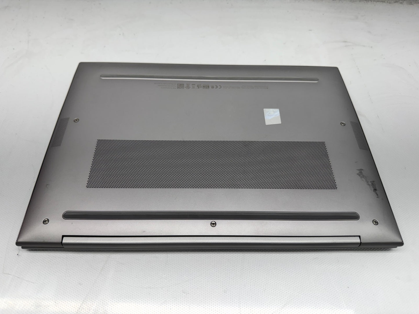 HP Zbook Firefly 14 G9 Intel i7-1265U@1.8GHz 16GB 256GB T550 Win 11 *READ*