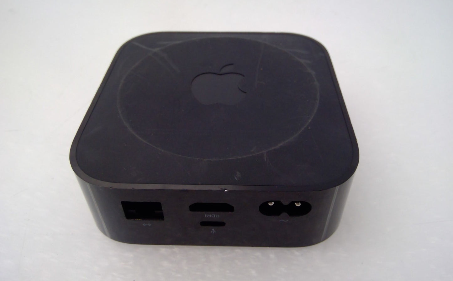 Apple TV A1625 4th Gen HD Digital Media Streamer 1080p WiFi HDMI Black Remote