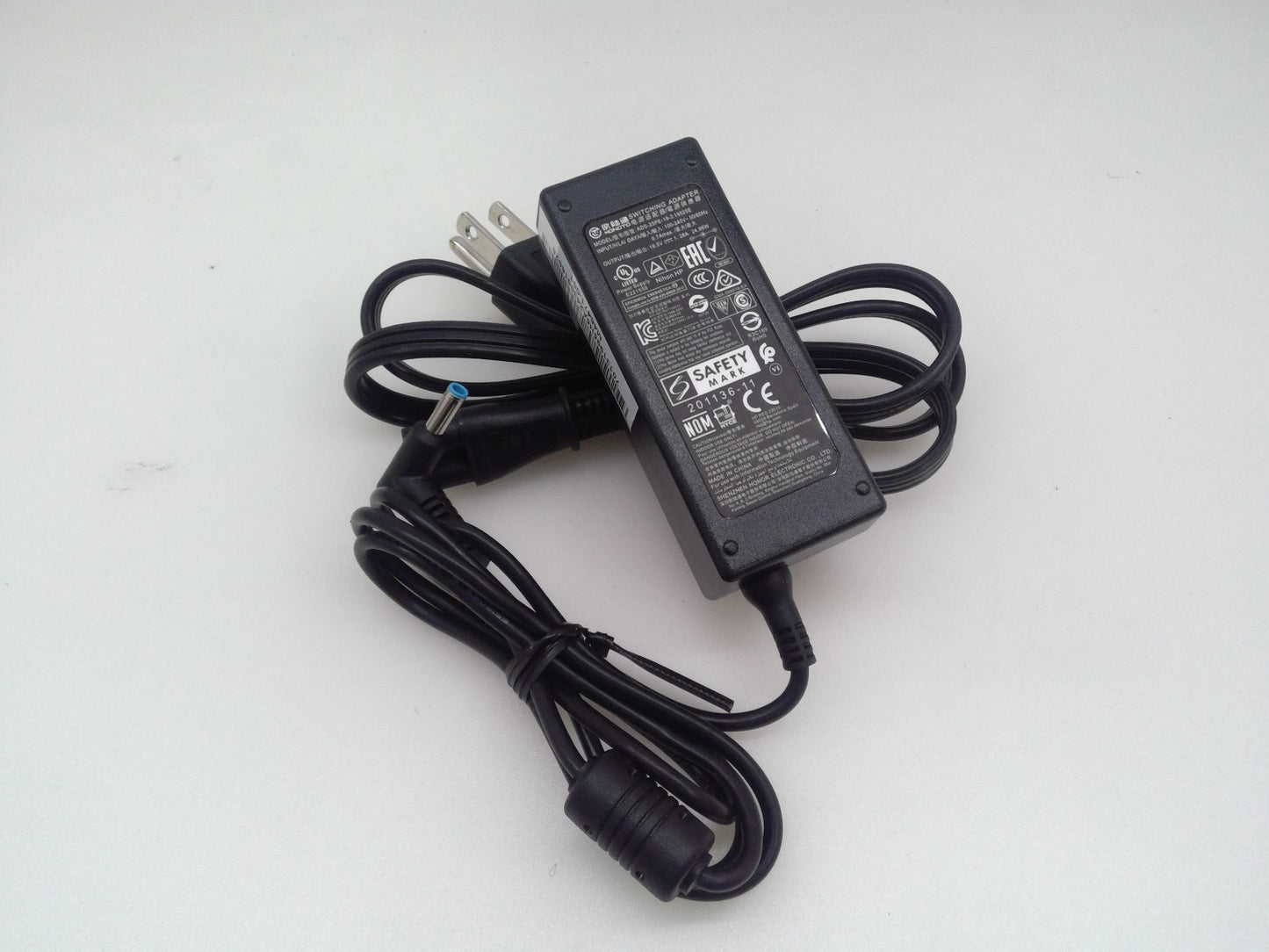 Honoto Switching Power Adapter ADS-25PE-19-3 19.5V 1.28A 24.96W OEM