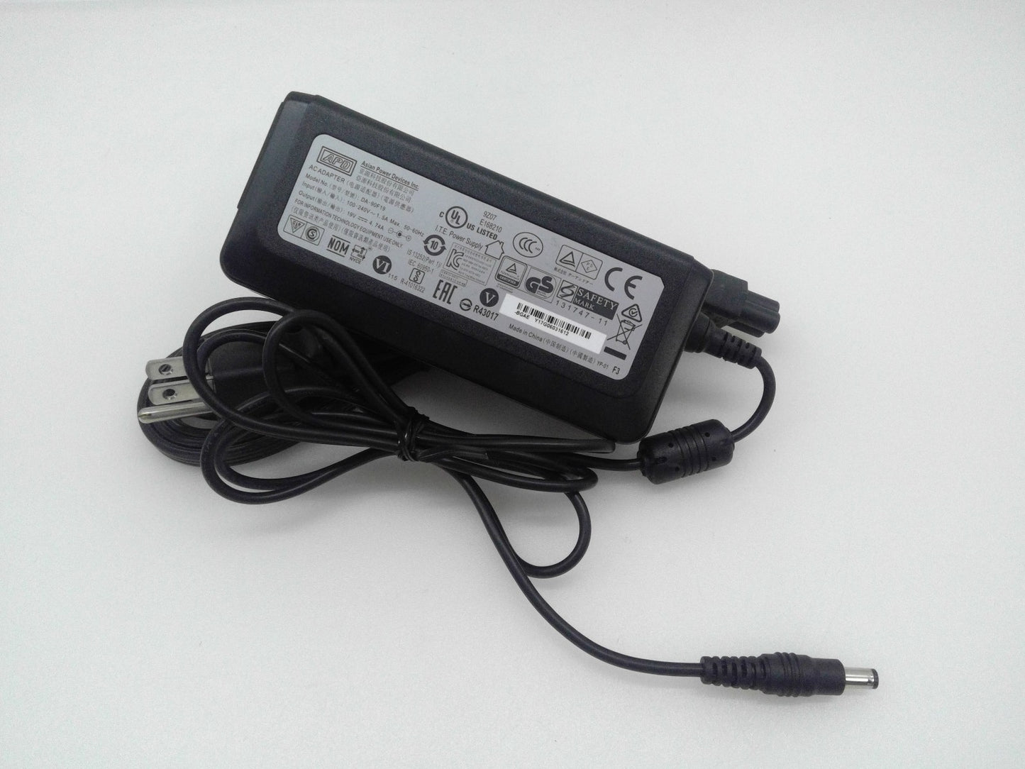 Genuine Asian Power Devices 90W 19V 4.74A AC Adapter DA-90F19 5.5x2.1mm