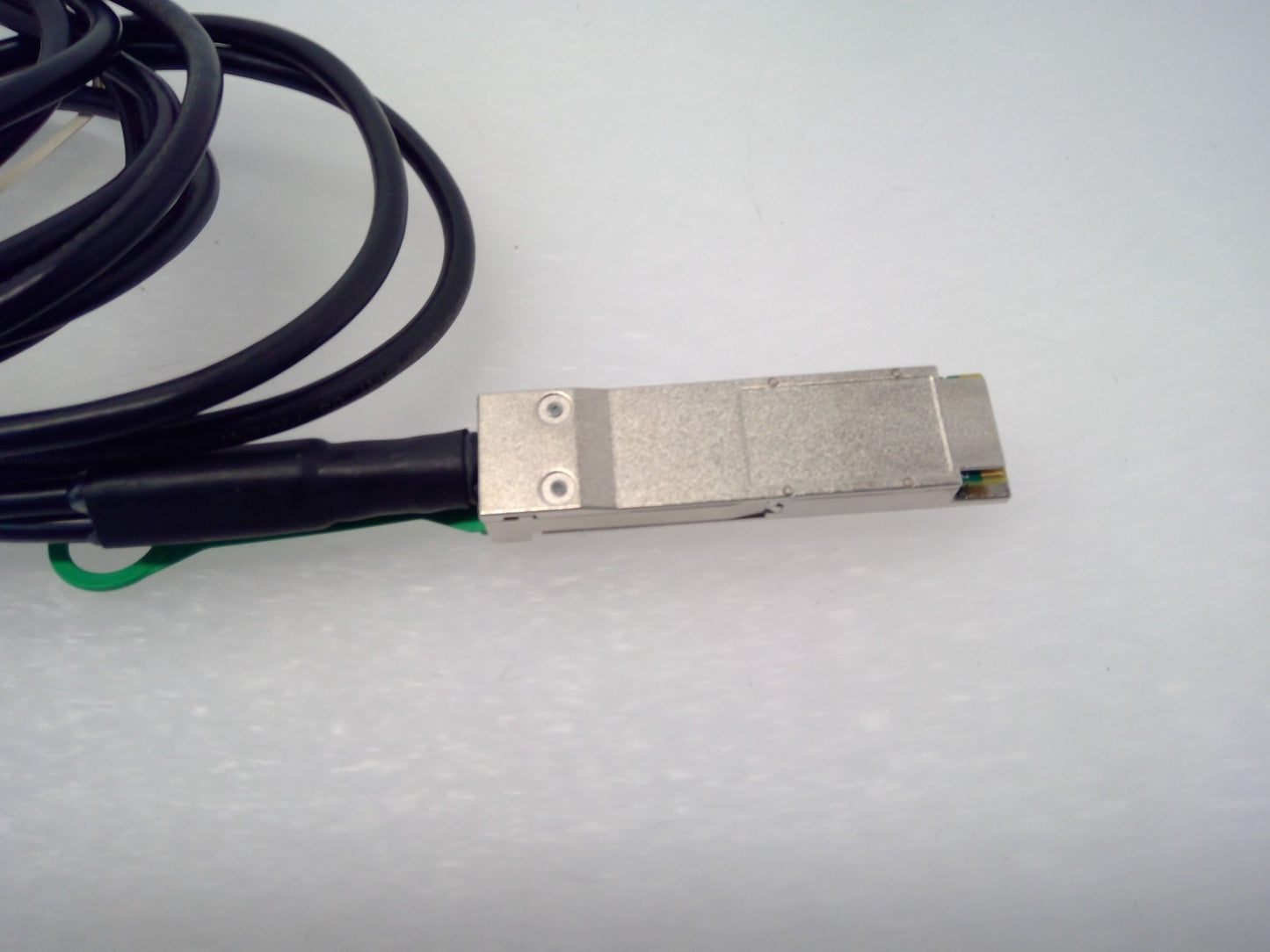 Amphenol 100G QSFP28 TO 4X25G SFP28 DAC BREAKOUT Cable 3M 7348892 NDAQGF-O101