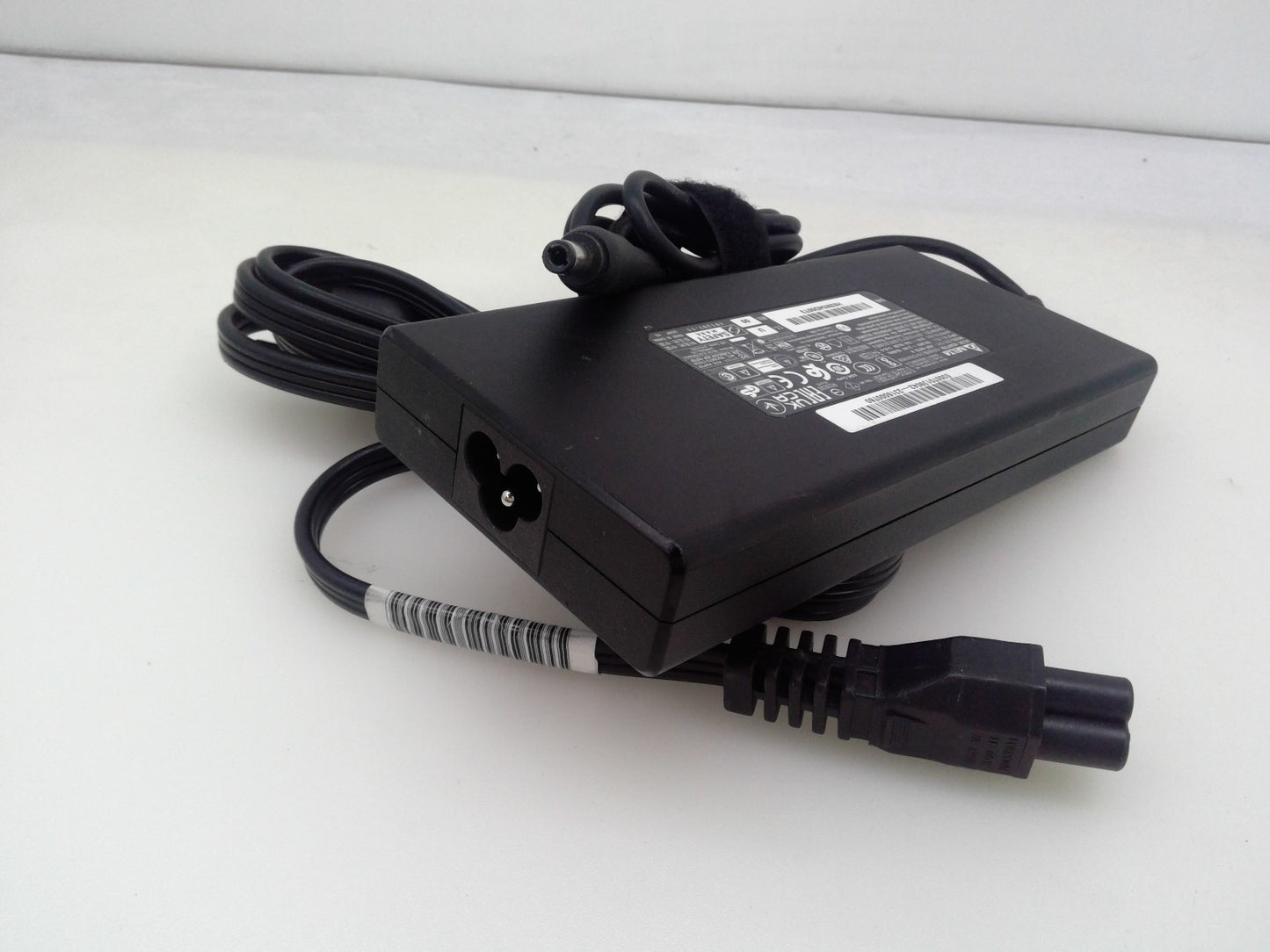 Delta Slim 20V 9A 180W ADP-180TB H For MSI MS-16W2 GF65 Thin 10UE-213US Adapter