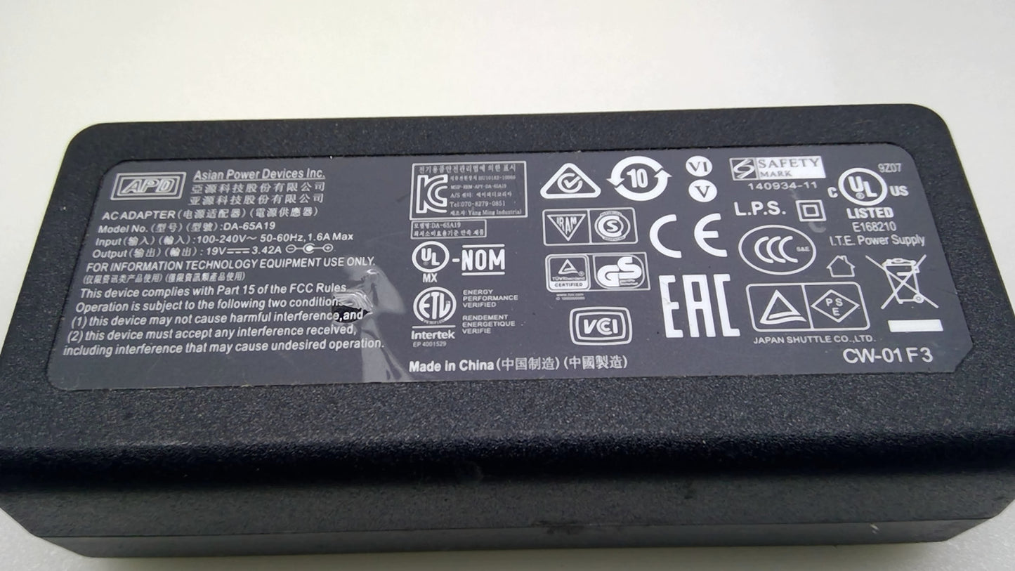 Genuine APD DA-65A19 65W AC Adapter 19V 3.42A 5.5x2.5mm for Shuttle XPC