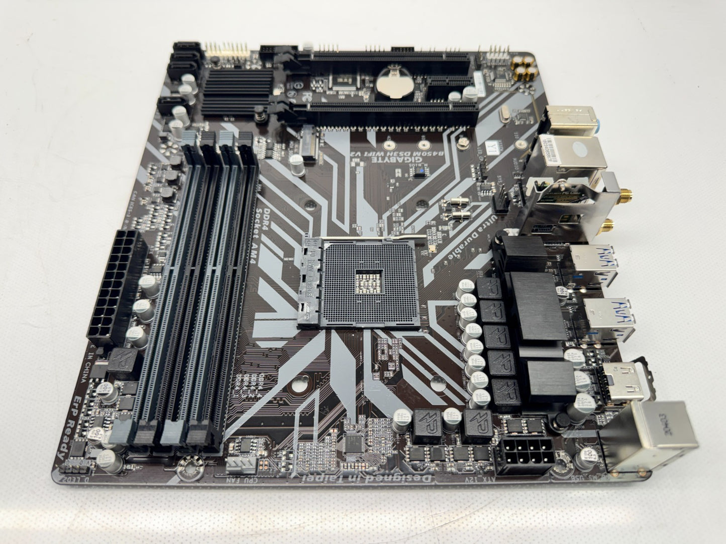 GIGABYTE B450M DS3H WIFI V2 AMD AM4 Motherboard mATX