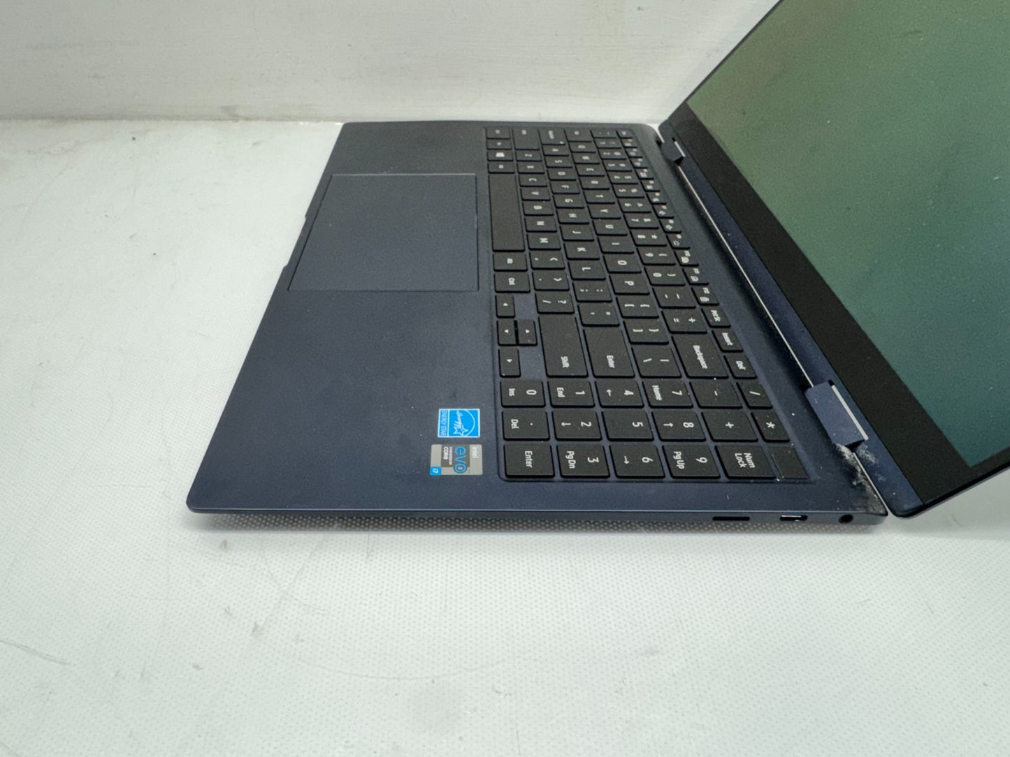 Samsung NP930QDB Intel i7-1165G7@2.80GHz 8GB 256G Windows 11 No AC *READ*