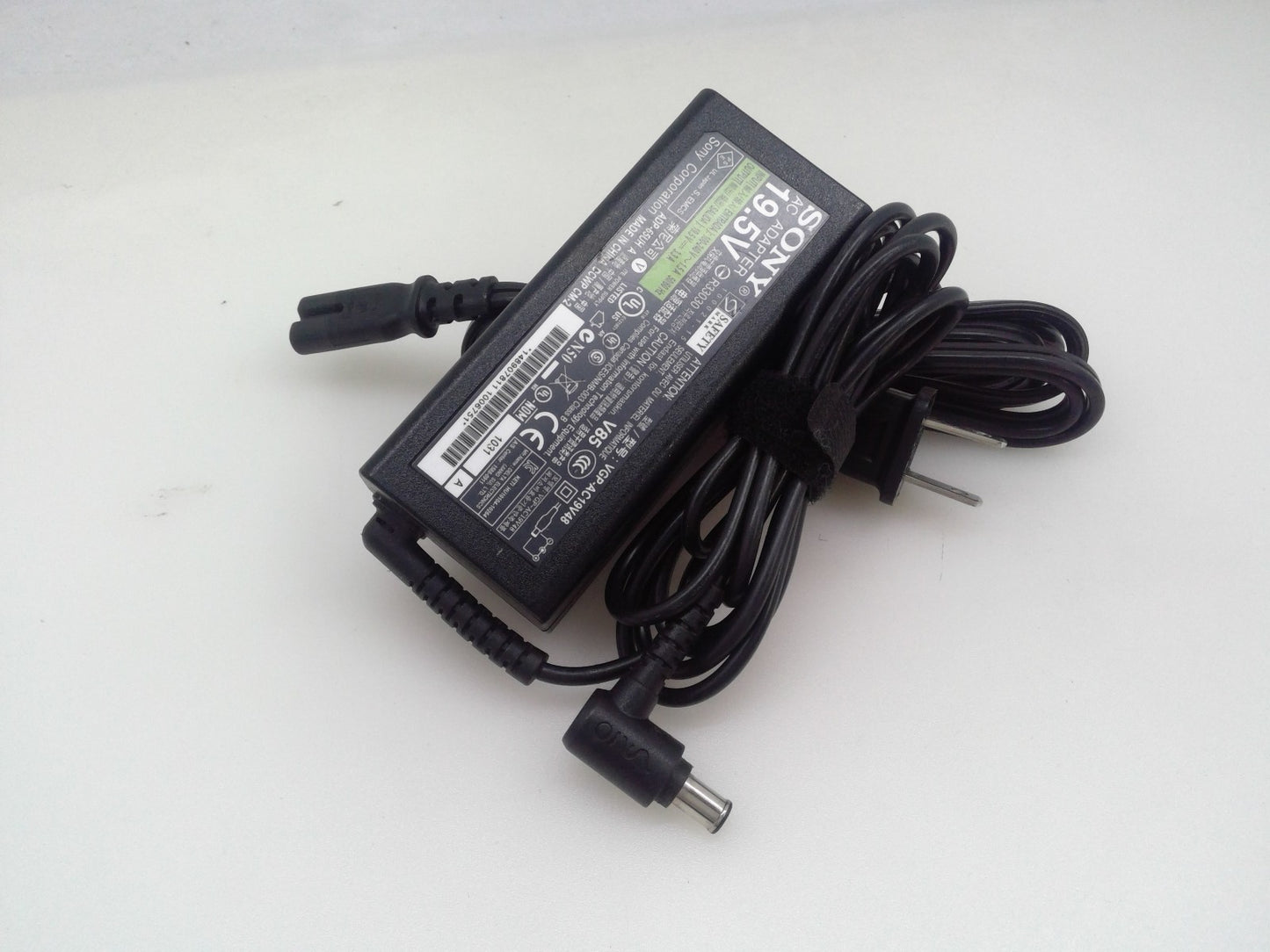 Sony Vaio OEM VGP-AC19V48 Laptop Battery Charger Adapter 19.5V 3.3A AC