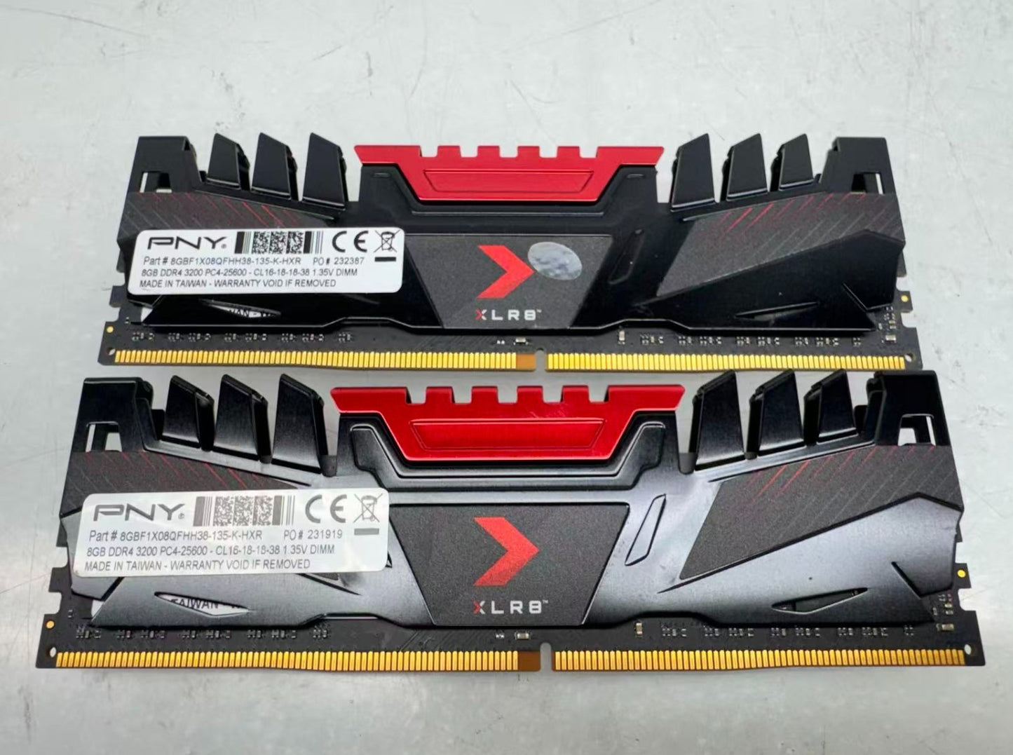 PNY XLR8 16GB ( 8GB x2 ) DDR4 Dram 3200MHz PC4-25600 Desktop memory