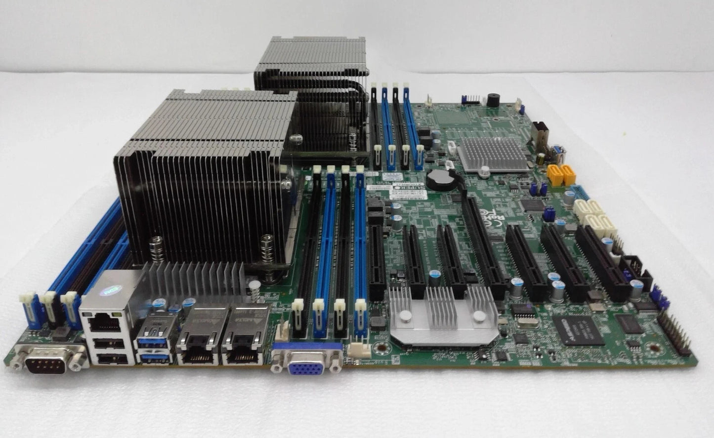 SuperMicro X10DRH-iT LGA2011 DDR4 Dual-processor Extended ATX Server Motherboard