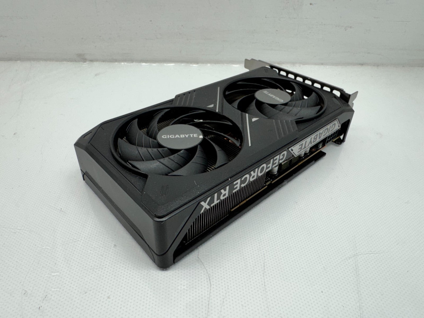 GIGABYTE RTX 5060 WindForce MAX OC 8GD Graphics Card GV-N5060WF2MAX-8GD *READ*