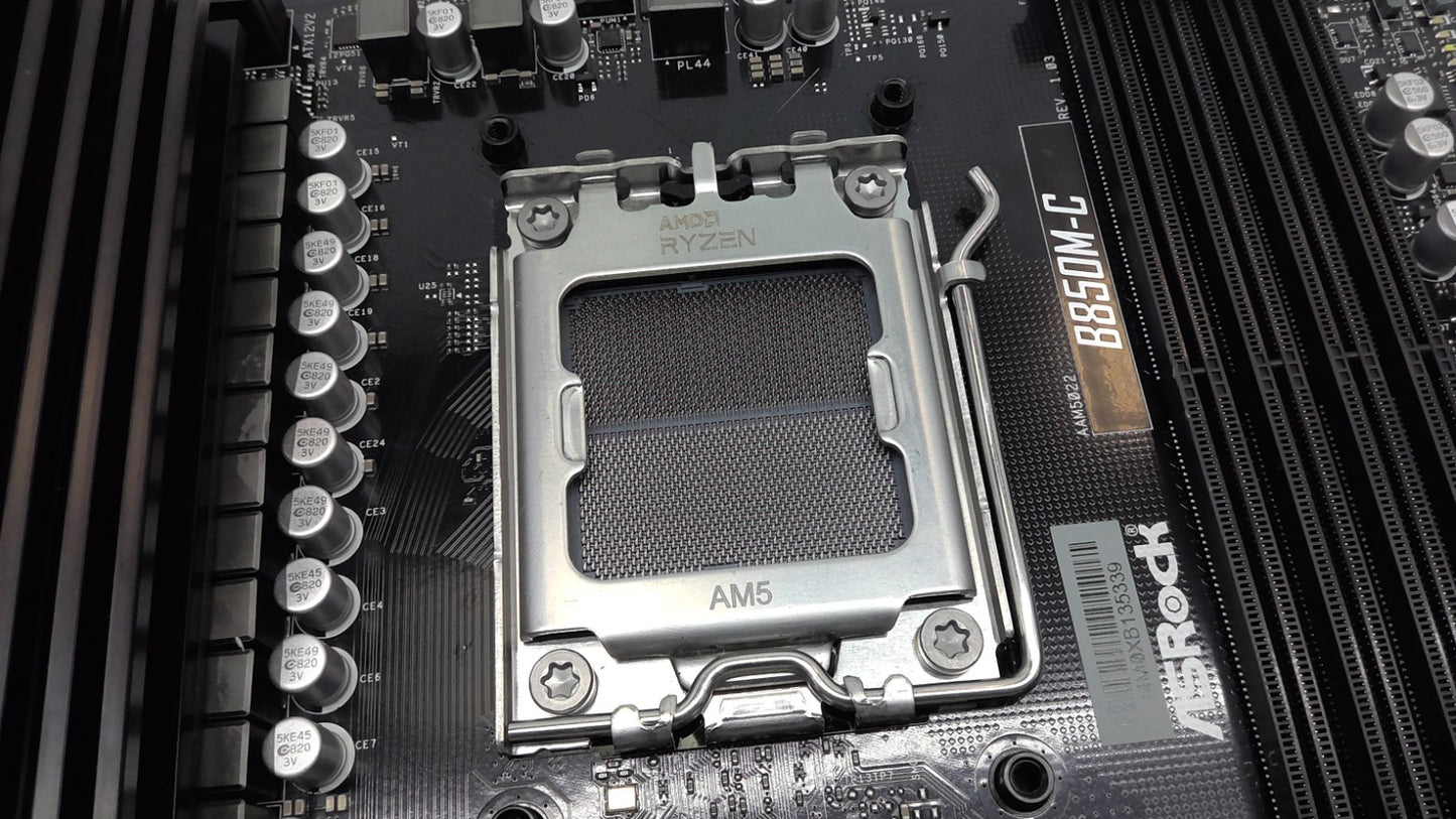 AsRock B850M-C AM5 MicroATX  AMD Ryzen DDR5 Motherboard *Detail*