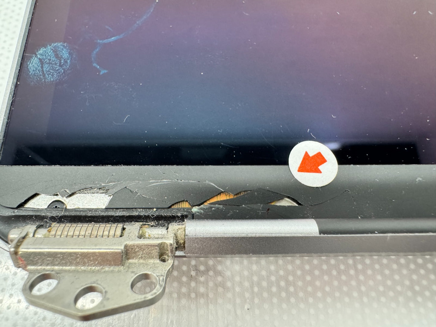 Apple LCD Screen Assembly 13'' MacbookPro A1989 A2159 A2251 2018 Gray **READ**