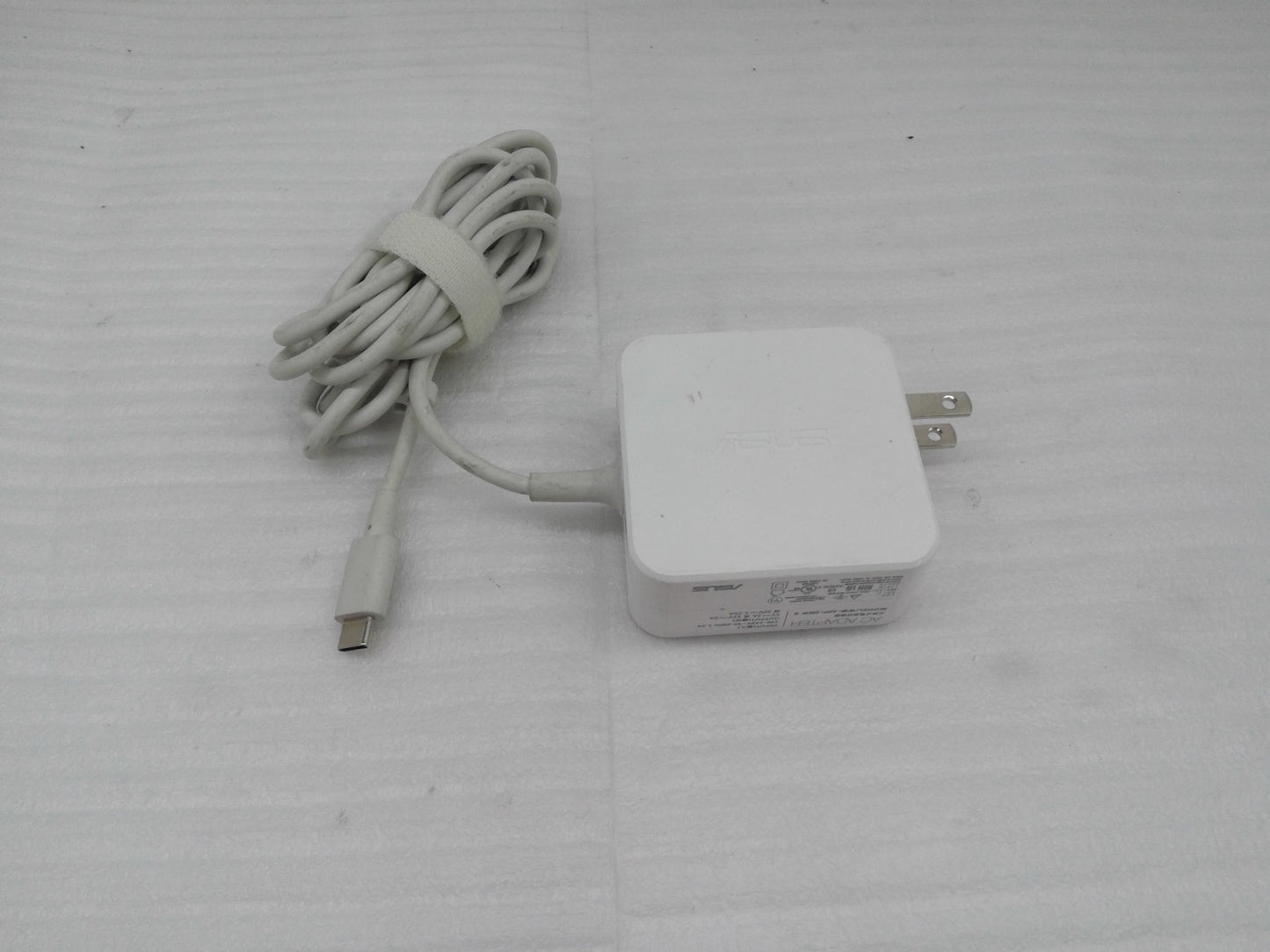 ASUS 45W Type USB C Ac Adapter ADP-45EW B For Asus Q325 Q325U Q325UA ZENBOOK 3 W