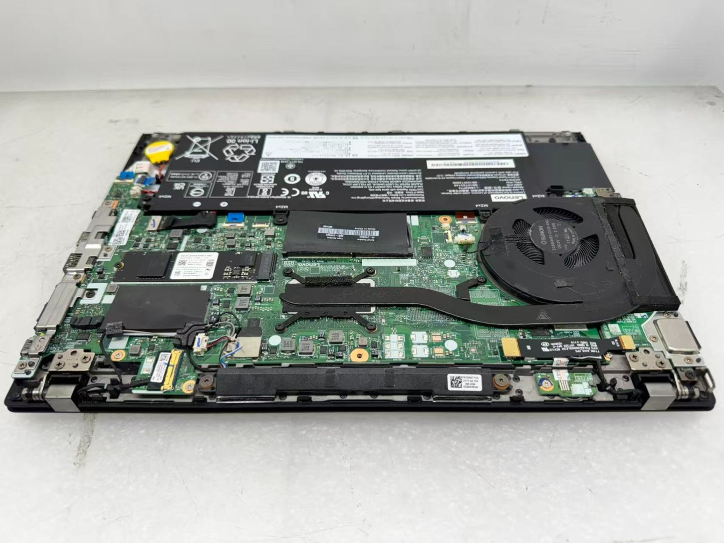 Lenovo ThinkPad T14 Gen 1 Intel i5-10310U@1.7GHz 16GB DDR4 256G W/AC READ