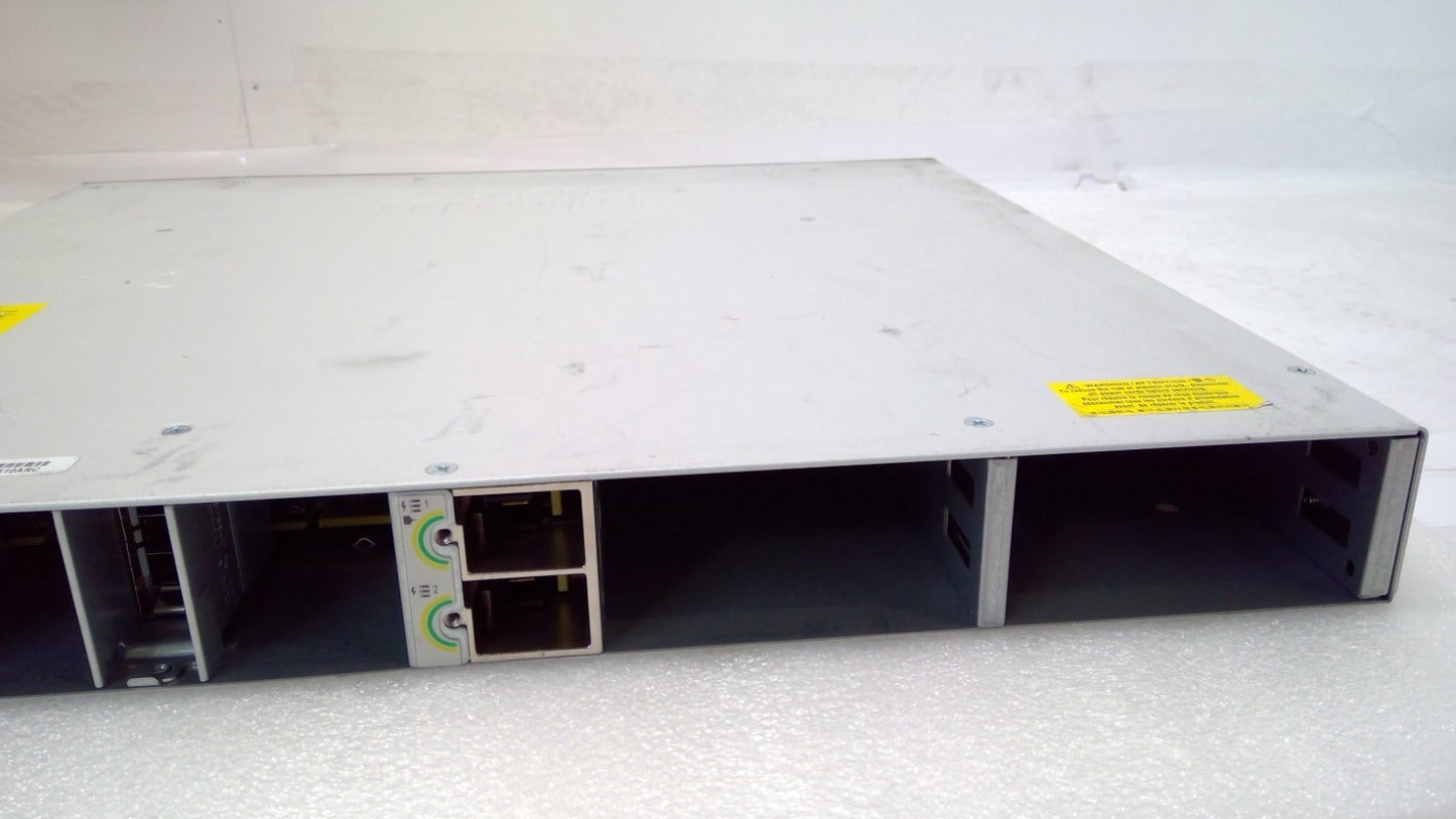 Cisco *C9300-48U-E* Catalyst 9300 48-Port UPOE Switch W/MODULE  *NO PSU NO FANS*