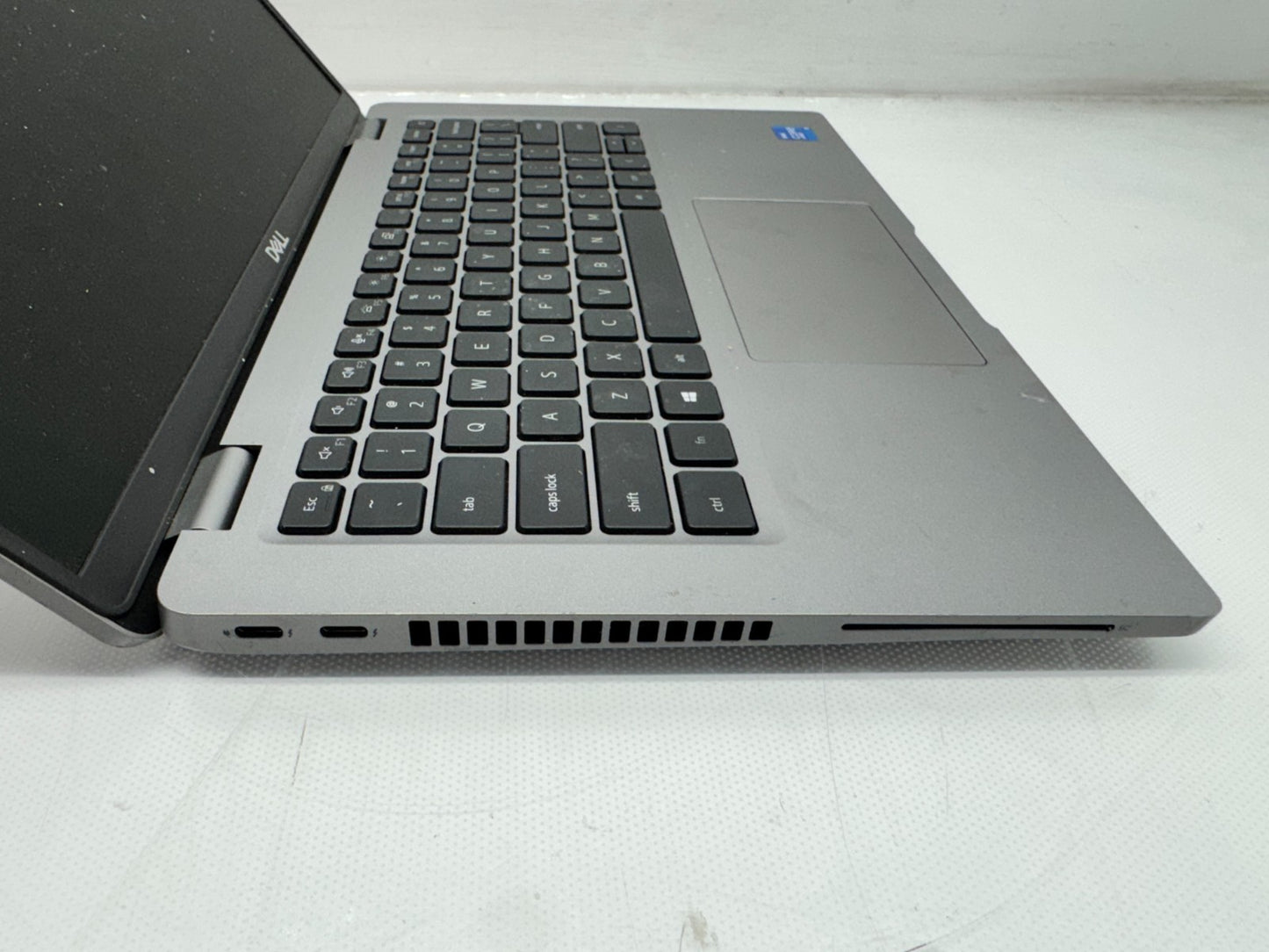 Dell Latitude 5420 1366 x 768 i5-1145G7@2.4GHz 16G 256G SSD W/AC Win 11 *Read*
