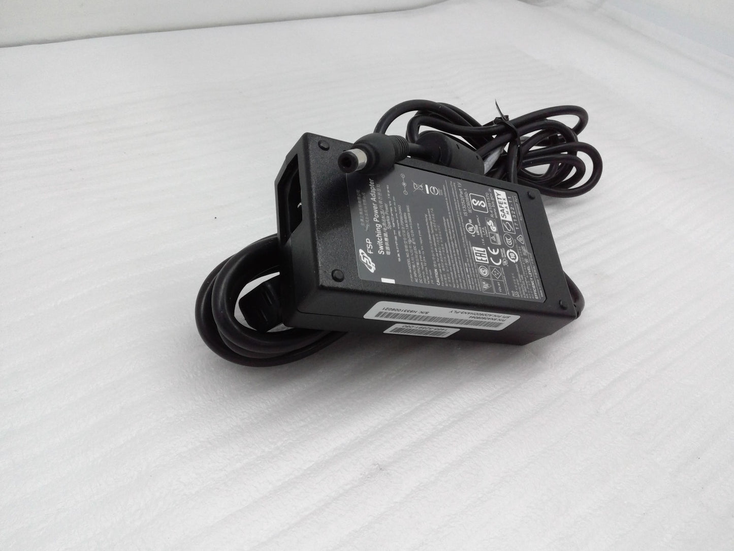FSP FSP060-DHAN3 AC Adapter Power Supply Charger 12V 5A 6.5*3.0mm