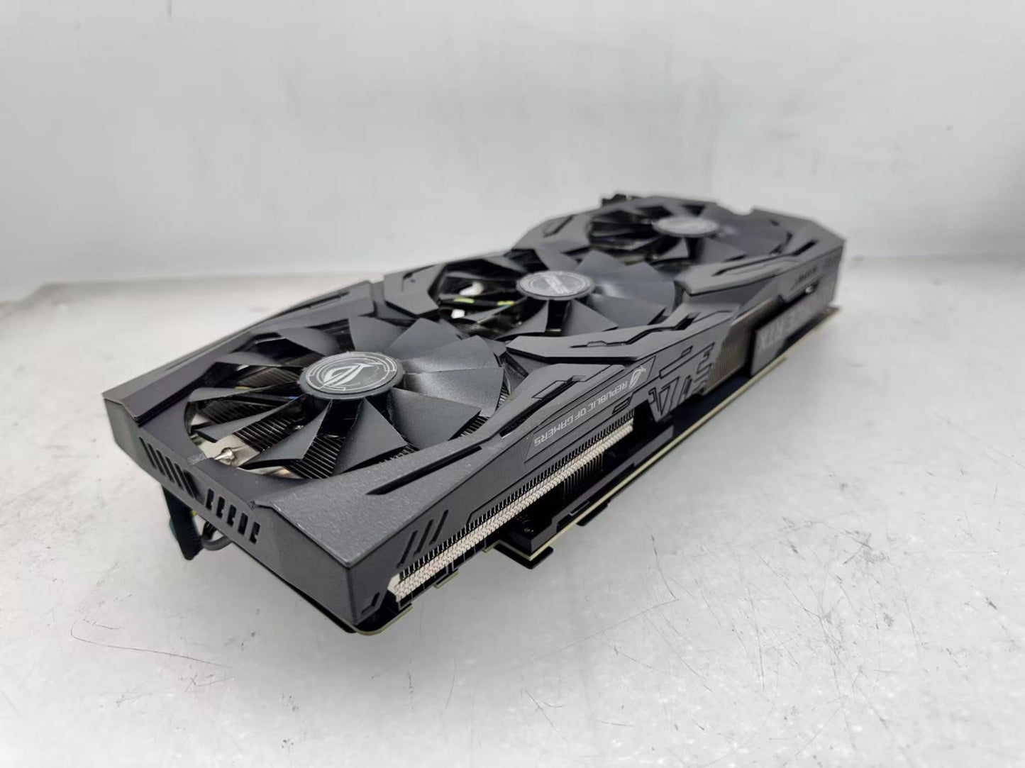 ASUS ROG STRIX RTX2070 O8G GAMING GDDR6 Graphics Card ROG-STRIX-RTX2070-O8G