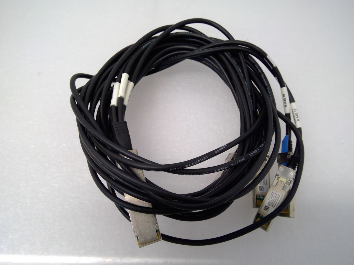 Mellanox 100G QSFP28 to 4x25G SFP28 2.5m DAC Cable MCP7F00-A02AR  *Read*
