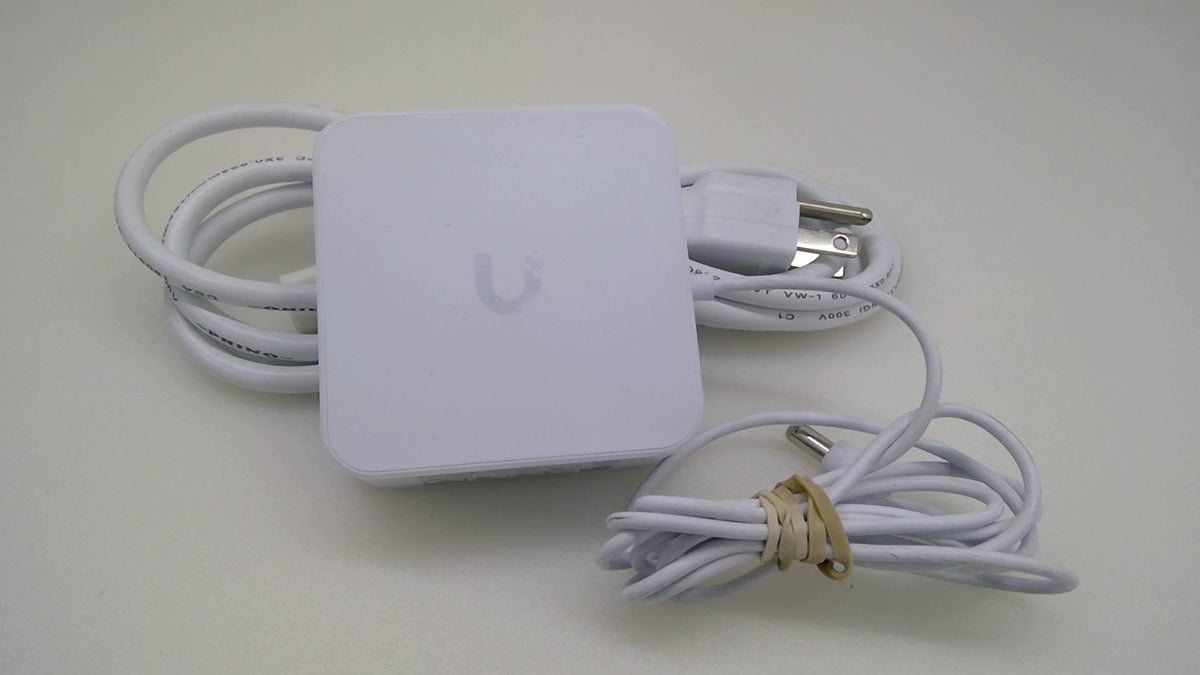 Genuine Ubiquiti NY-PW0L2-05401100 AC Adapter 54V 1.1A 59.4W 5.5x2.0mm