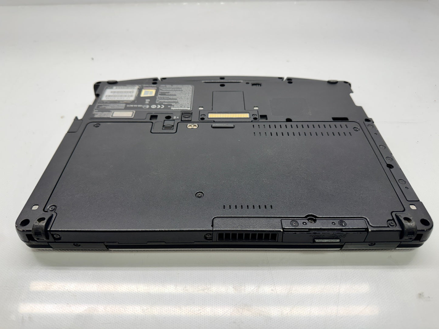Panasonic Toughbook 1920 x 1080 CF-54 i5-6300U@2.4GHz 8G RAM NoAC  *READ*