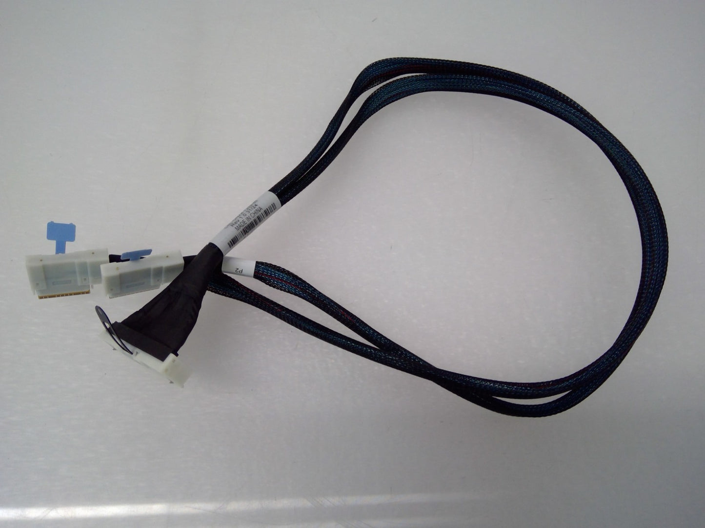 Supermicro CBL-GNZ4-1259-85 GenZ4C/STR to 2x SlimSAS x8/LE_PT 68CM LNRVS 85Ohm