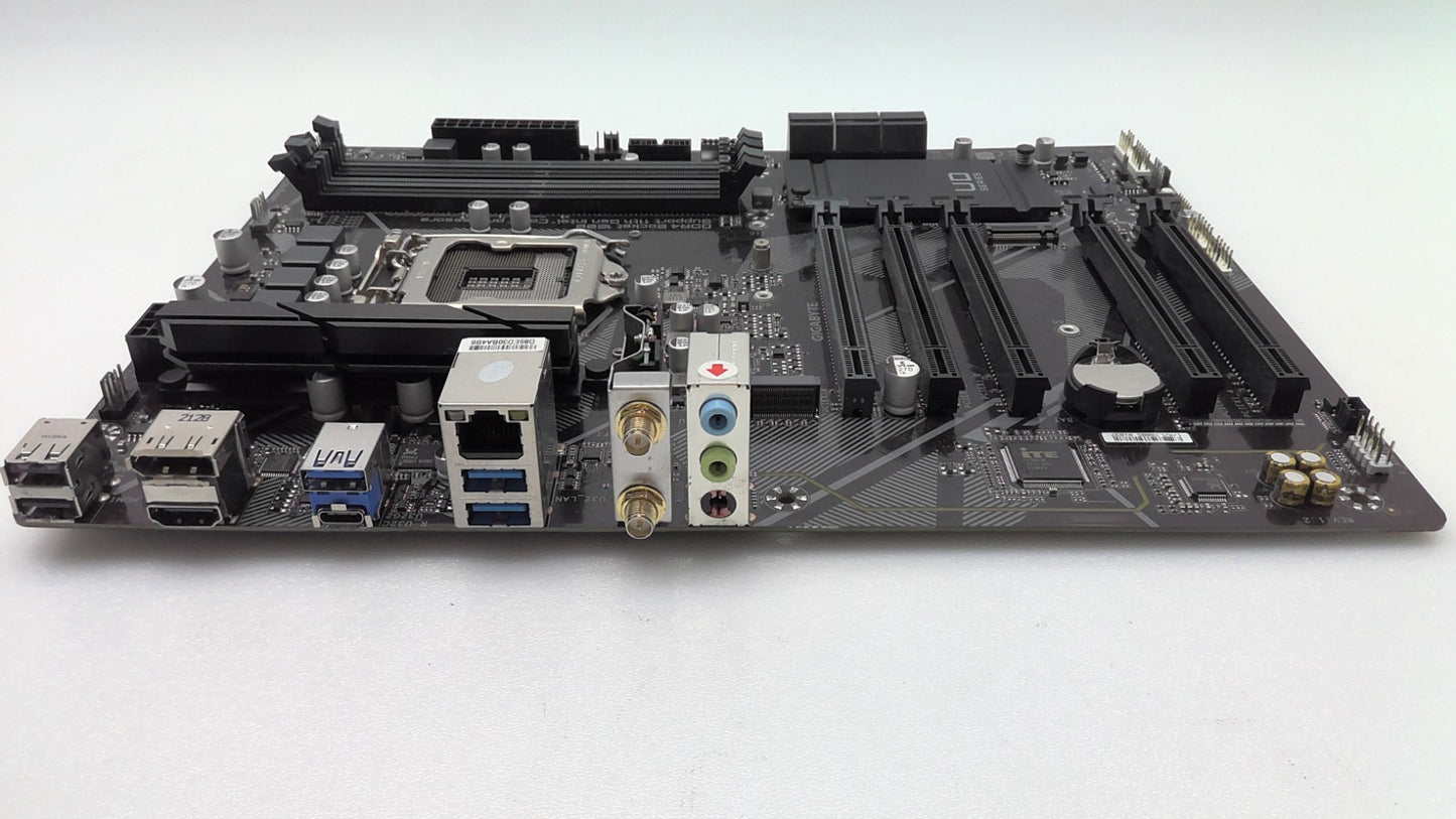 GIGABYTE B560 DS3H AC Motherboard DDR4 LGA1200 ATX WiFi Card *Read Please*