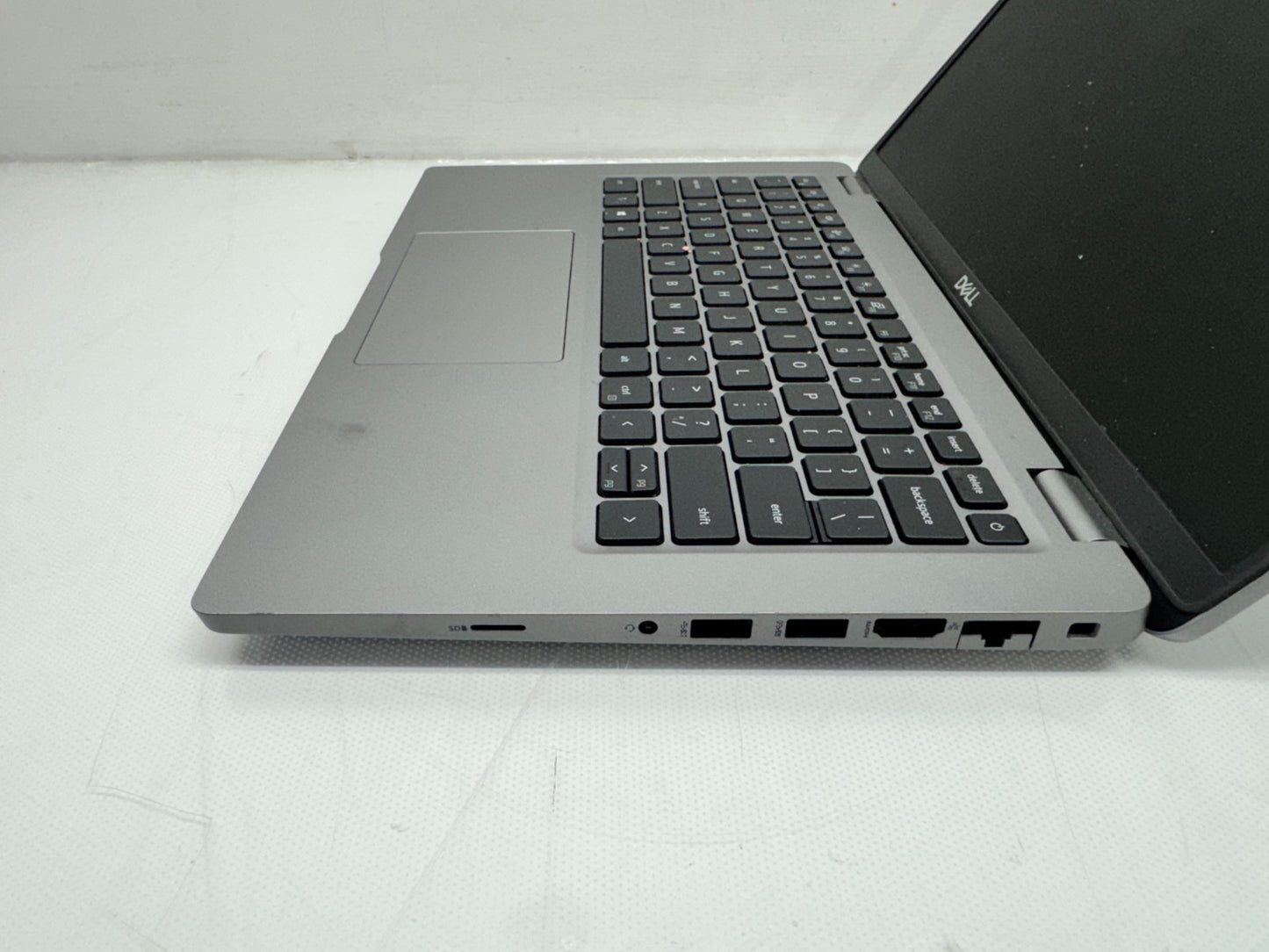 Dell Latitude 5420 1366 x 768 i5-1145G7@2.4GHz 16GB 256GB SSD W/AC Win 11 *Read*